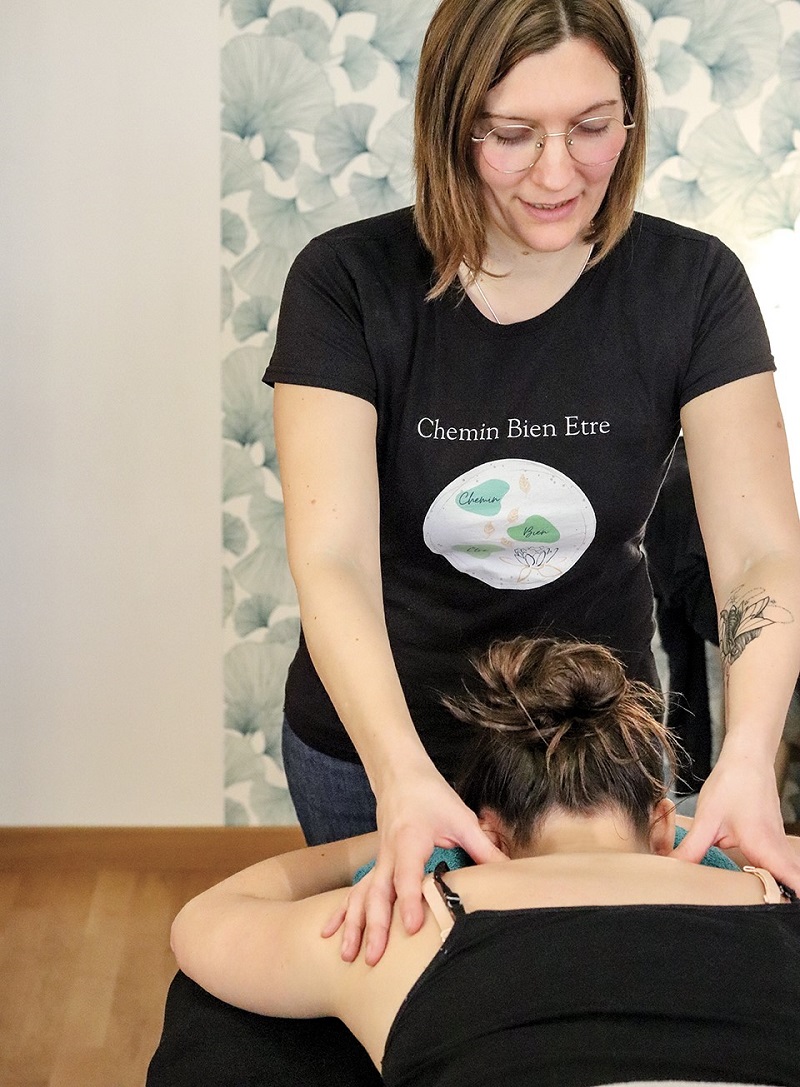 Massage habillé_Shiatsu_Tui Na_Détente_Energie_Femme_Toulouse_Cheminbienetre (2)